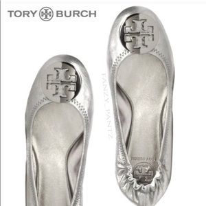 TORY BURCH SIGNATURE REVA BALLET FLATS METALLIC SILVER